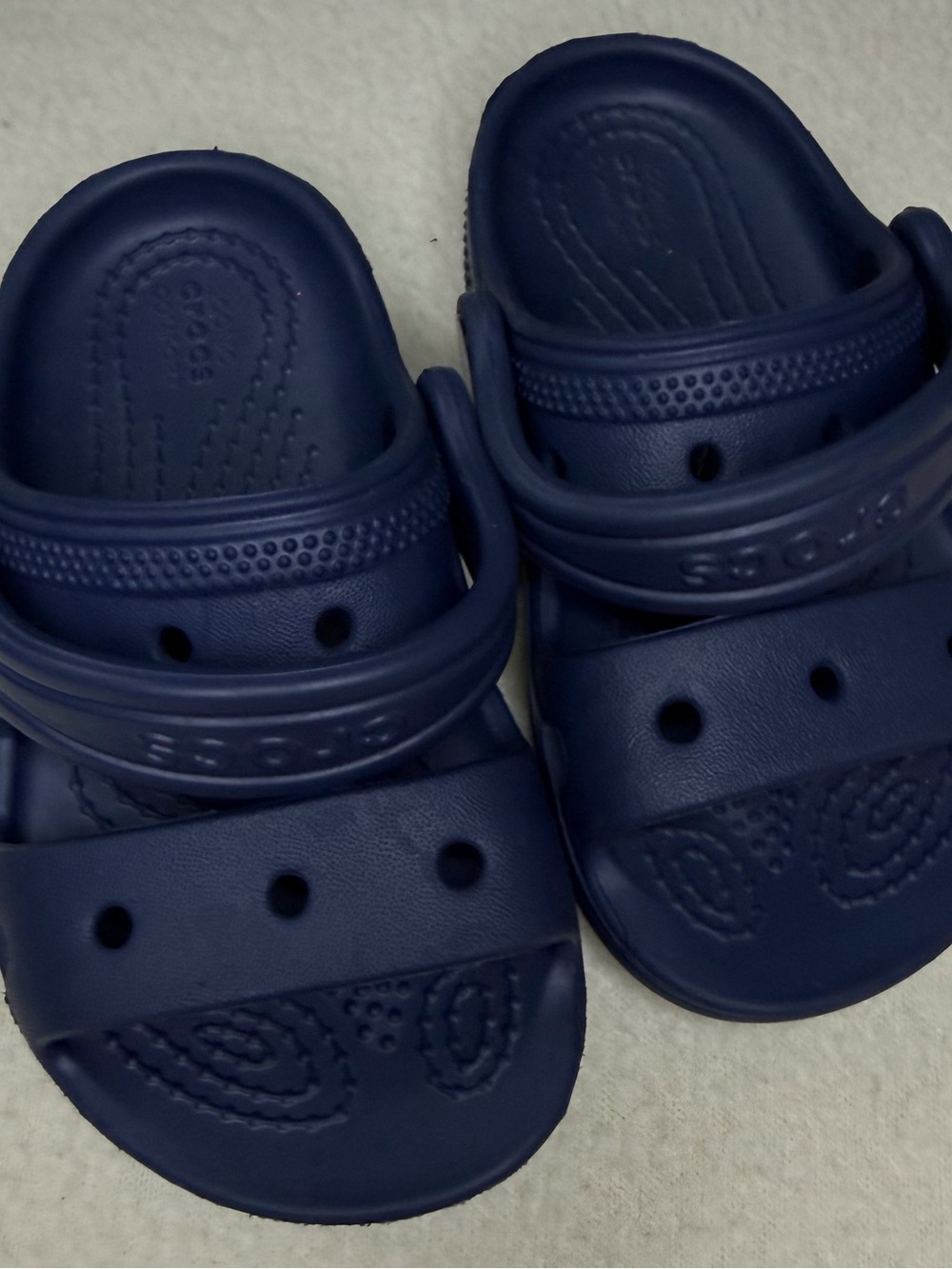 Crocs Navy Blue Toddler Kids Clogs Sandals Shoes Size 7 Bandana Paisley Print